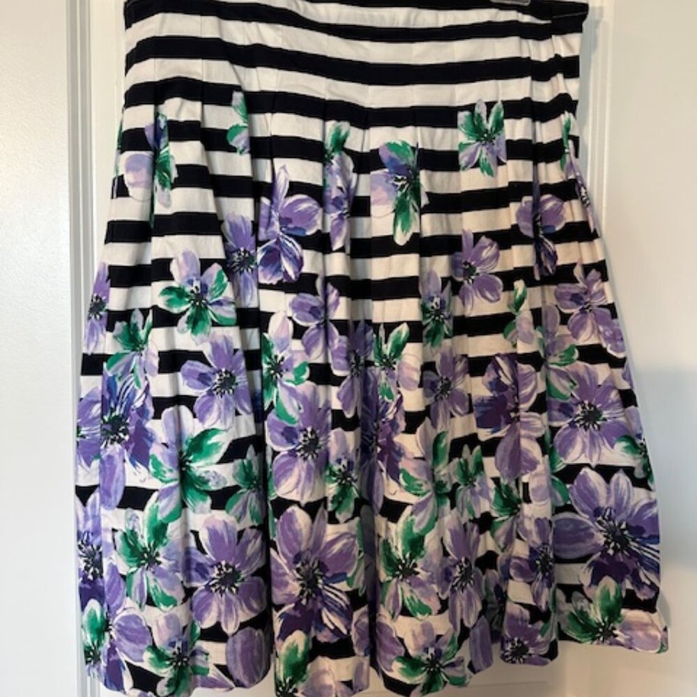 TALBOTS A-LINE PLEATED SKIRT